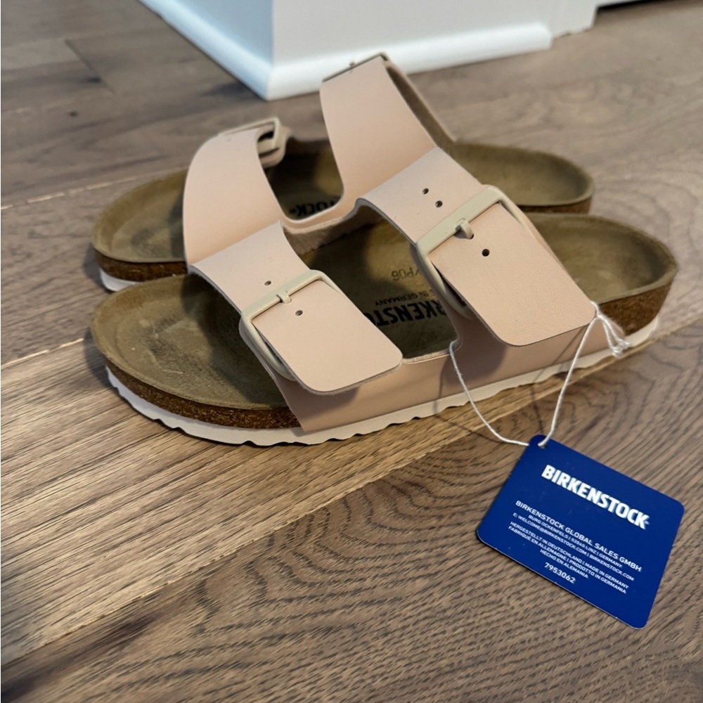 Birkenstock Women’s Arizona Softbed Sandal
